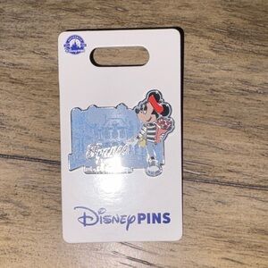 Disney Epcot France world showcase Pin - Mickey Mouse in Red and Black